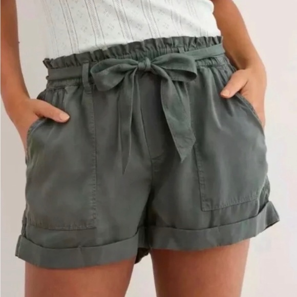 Aerie Soft High-Waisted Paper Bag Shorts, Size S, Light Army Green - Picture 3 of 7